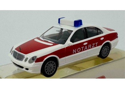 Autoturism Mercedes Benz E-Klasse NOTARZT - H0 Wiking 071 08 29